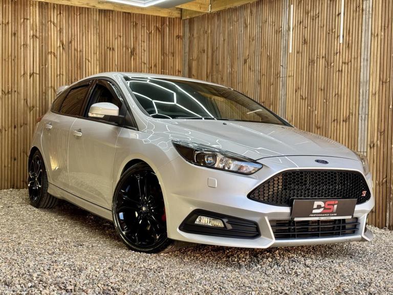 2016 Ford Focus 2.0T EcoBoost ST-3 5dr HATCHBACK PETROL Manual