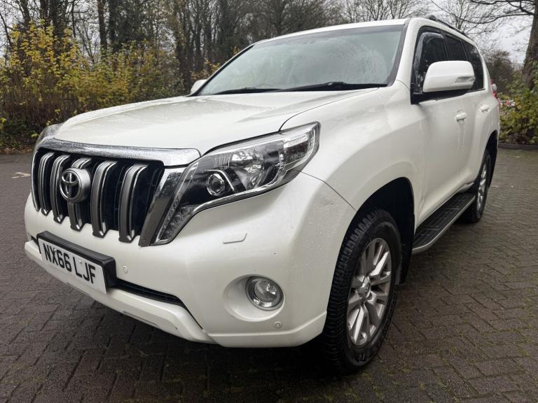 TOYOTA LAND CRUISER 2.8 D Icon 2016