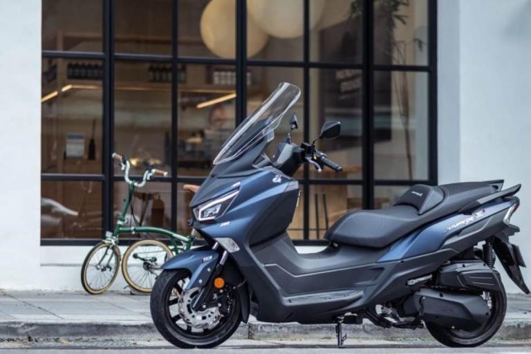 Sym Joymax Z+ 300cc Maxi Scooter | Best Scooter | 2023| Easy to ride |Afforda...