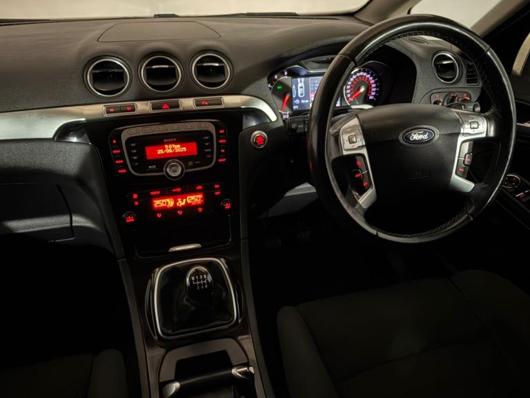 2014 FORD S-MAX TITANIUM 2.0 DIESEL TDCI 7 SEATER MPV 1 PREVIOUS OWNER 140 BHP