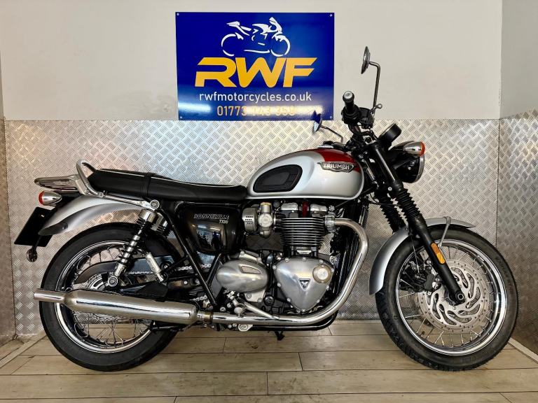 TRIUMPH BONNEVILLE T120, 2016, ONLY 3,553 MILES, SUPERB COND, SERVICED & MOT'D
