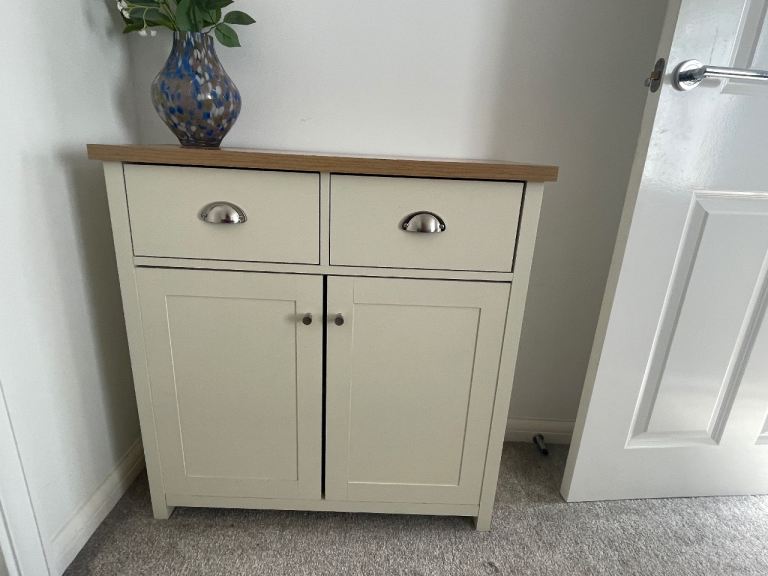 Cream Chest of Drawers with Wood Top – Good Condition