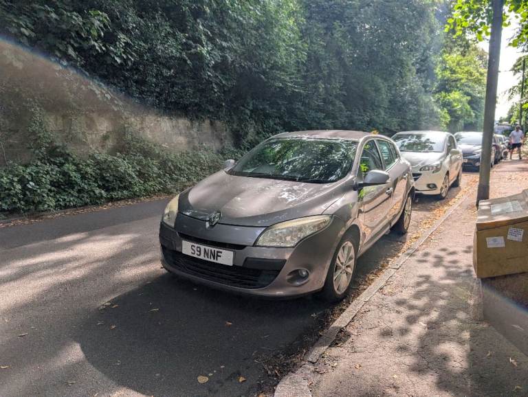 Renault, MEGANE, Hatchback, 2010, Manual, 1598 (cc), 5 doors