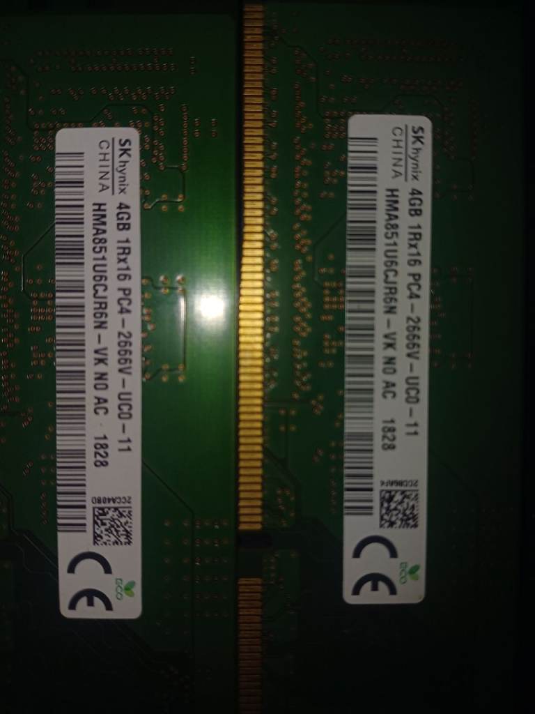 2 x 4GB SK Hynix 2666 PC 4 DDR Memory