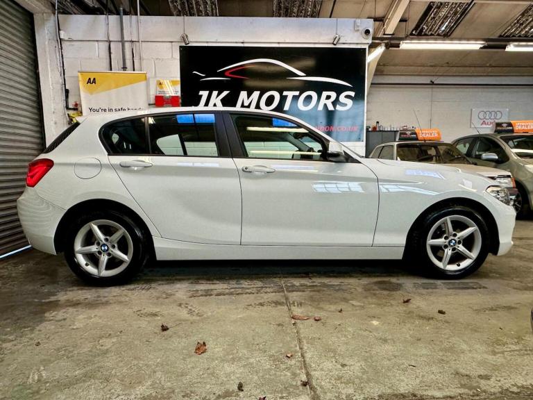 BMW 1 SERIES 1.5 118i SE Euro 6 (s/s) 5dr 2018