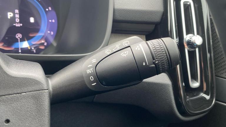 2024 Volvo XC40 2.0 B3P Ultra Dark 5dr Auto ESTATE PETROL Automatic