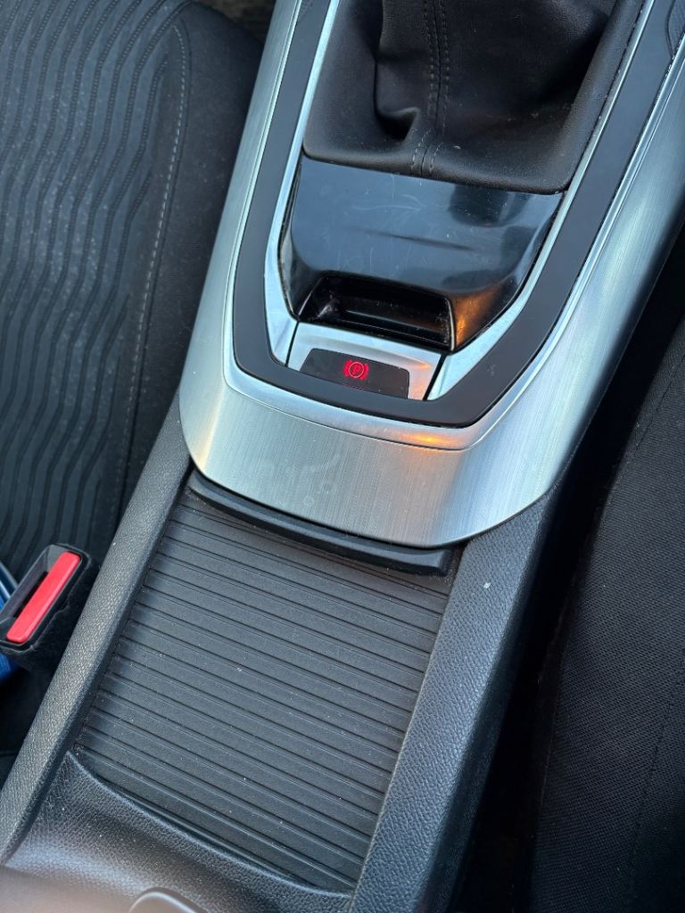 Peugeot 308 Hatchback 2016, Blue HDI NAV