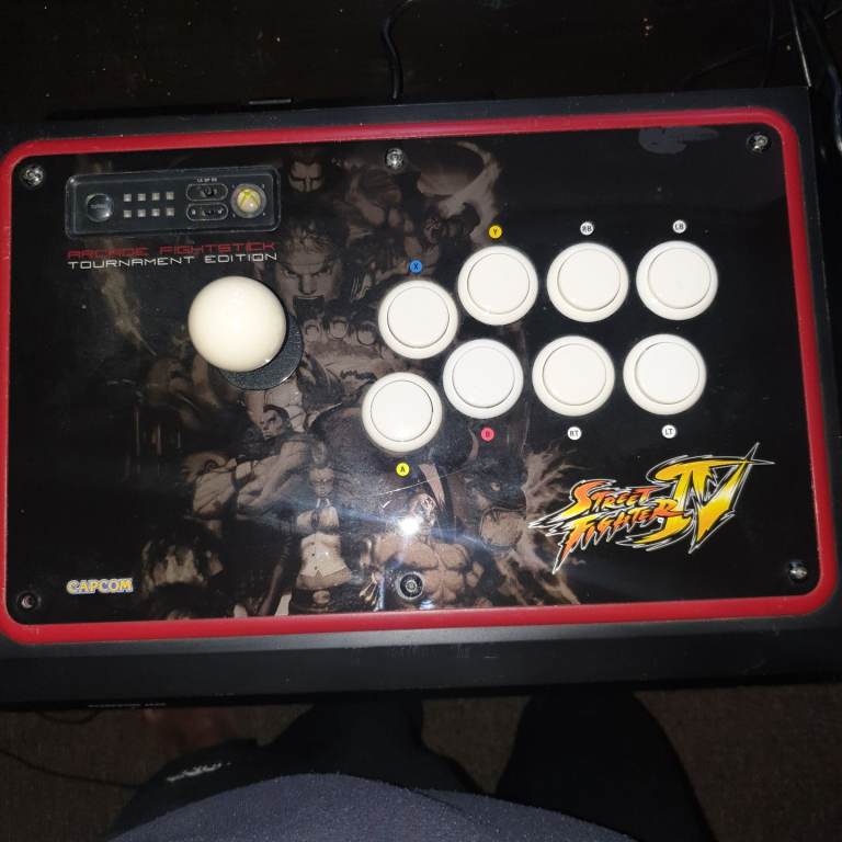 Mad Catz Arcade FightStick Tournament Edition (Xbox 360 / PC) – Used