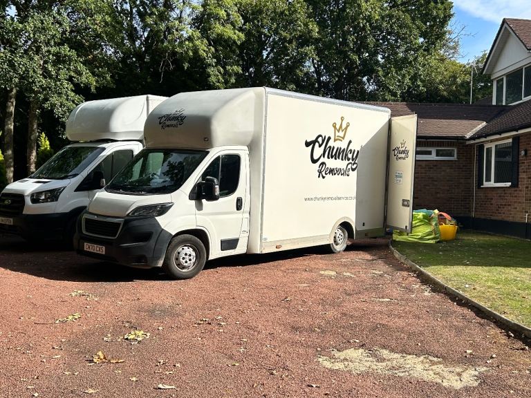 HOUSE REMOVALS & CLEARANCE-OFFICE-RUBBISH REMOVALS-GARDENING-CLEANING-GARAGE-LOFT-MAN & VAN-MOVING