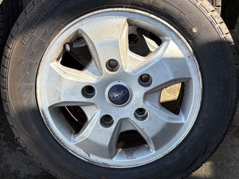 Wheels and tyres