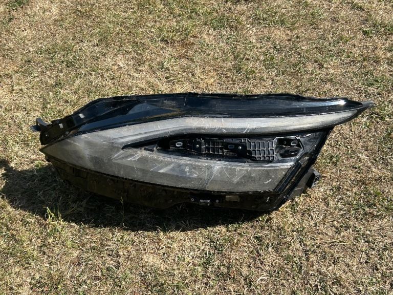 Genuine Nissan Qashqai J12 Passenger Side LED Headlight 2021-2024