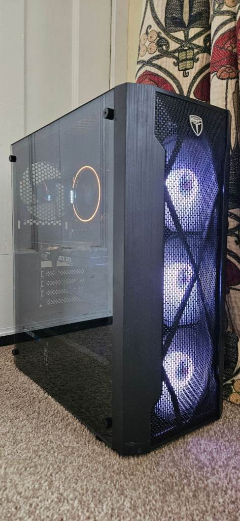 Ryzen 5 Gaming Fast PC Desktop Excellent condtion Ready to Go