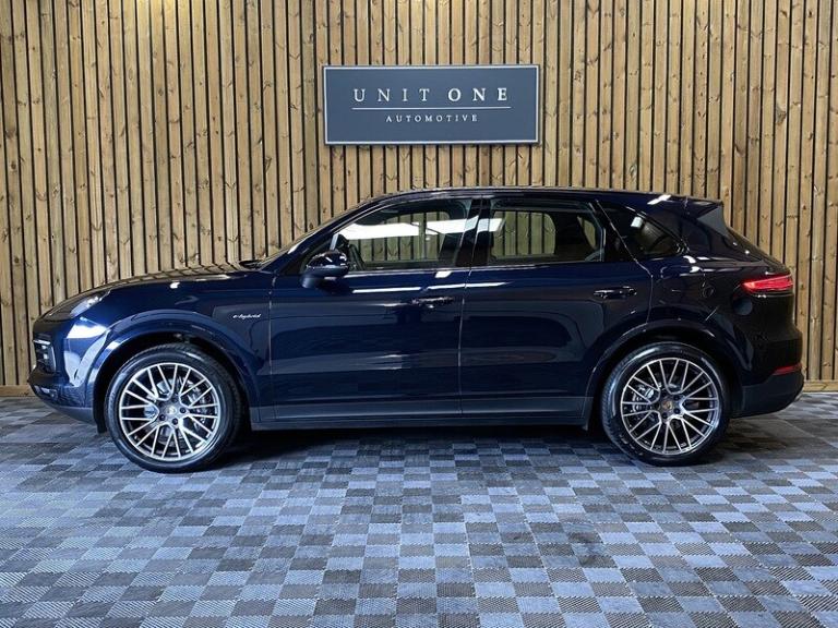 2022 Porsche Cayenne V6 E-Hybrid SUV HYBRID Automatic