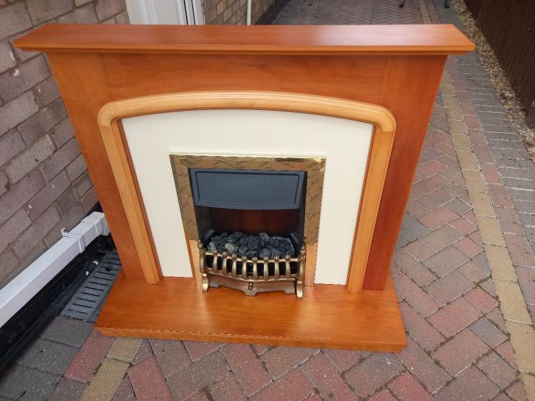 Electric fireplace