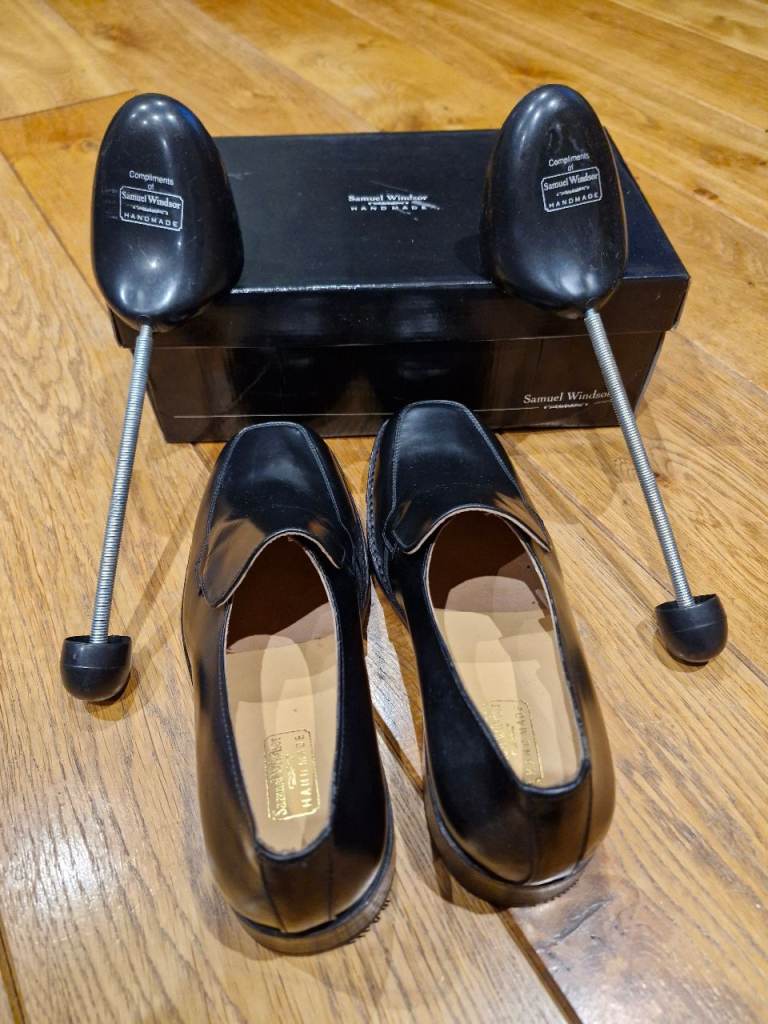 Samuel Windsor handmade black colour men's shoes, size 7.5 UK,excellent condition. 