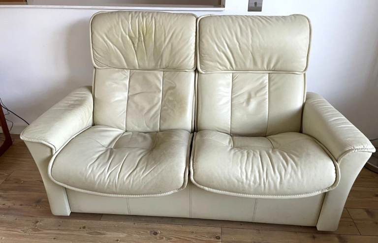 EKORNES STRESSLESS CREAM LEATHER SOFA