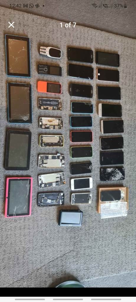 image for Bulk sale phones for spares and repairs only. Any known details about phones listed in description.