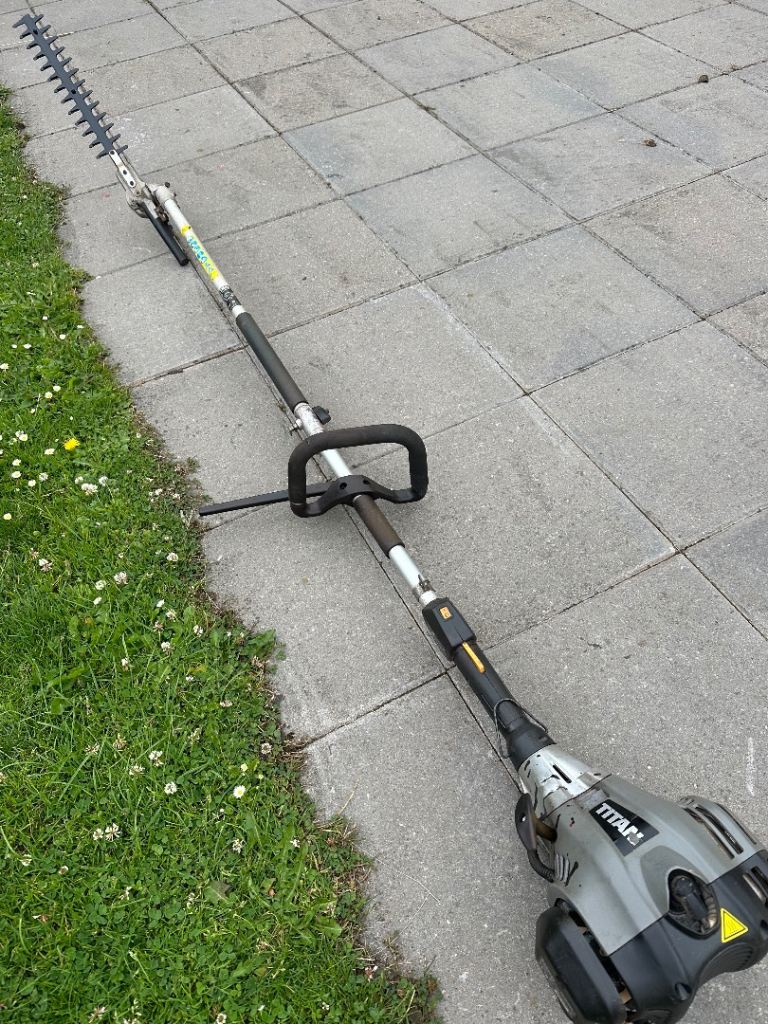 Titan long reach petrol hedge cutter vgc lawnmower mower trimmer