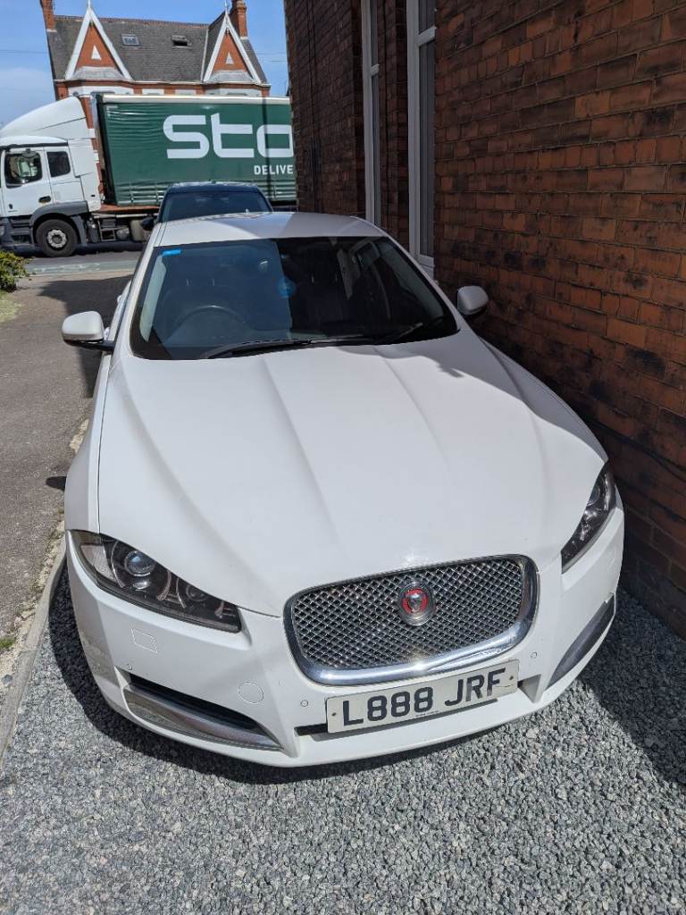 Luxury automatic Jaguar,XF, good runner Hull