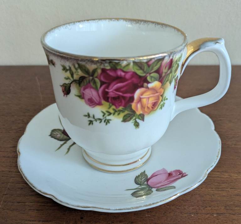 Royal Albert Old Country Roses Cup