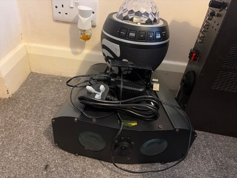 Dj equipment - lights amp and speaker polls  