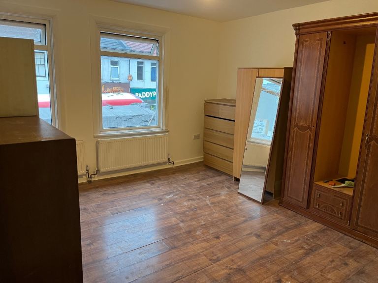 3 BED FLAT TO LET WEMBLEY