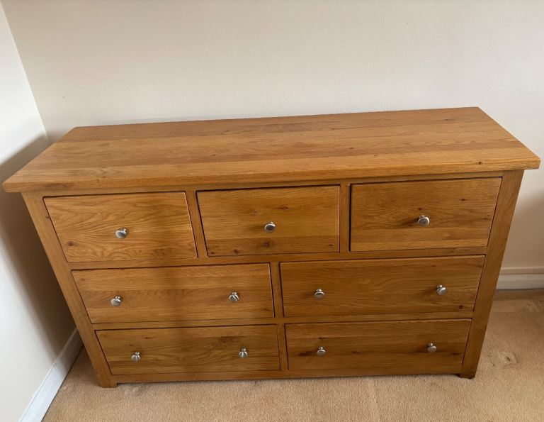 Sideboard/chest of 7 drawers ( Solid oak)