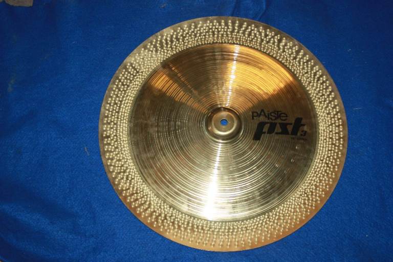 Paiste PST3 Series 18in China Cymbals ~ Weight 1336 grams ~ £50 ono
