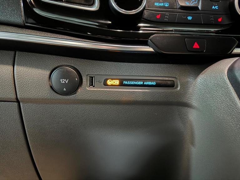 2022 Ford Tourneo Custom 2.0 EcoBlue 130ps L/R 8 Seater Titanium Auto MPV DIESEL Automatic