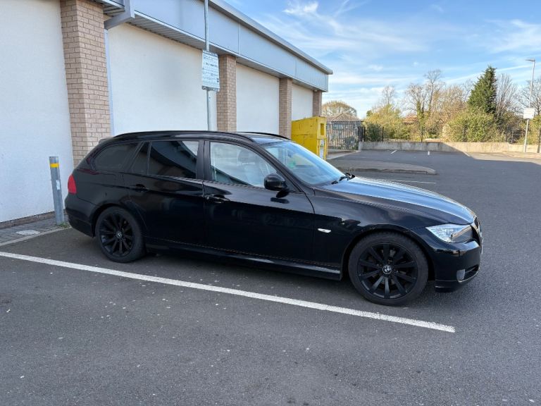 BMW  318d e91 tourer/estate in black