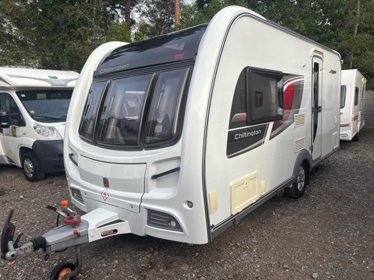 Coachman CHILLINGTON - VIP 460/2 - 2012 - 2 BERTH - END WASHROOM - MOTORMOVER