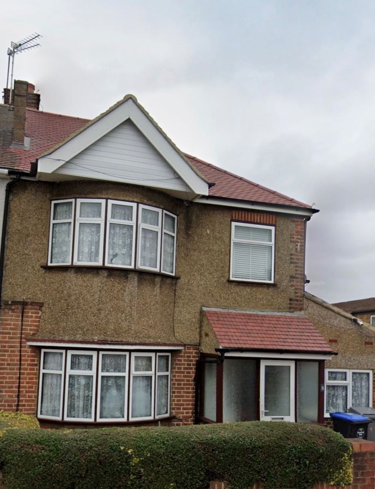 HMO Studio Flat – Neasden Area - NW10 0NY – DSS Welcome (35+)