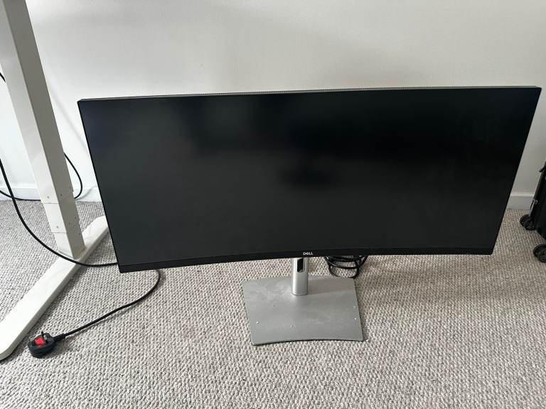 DELL P Series DELL-P3421WM 34 Curved USB-C Monitor Quad HD 3440 x 1440