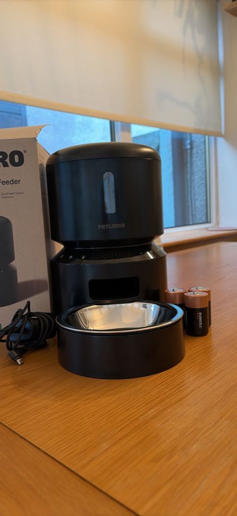 Petlibro automatic pet feeder