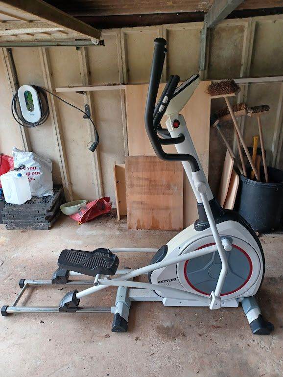 Cross Trainer