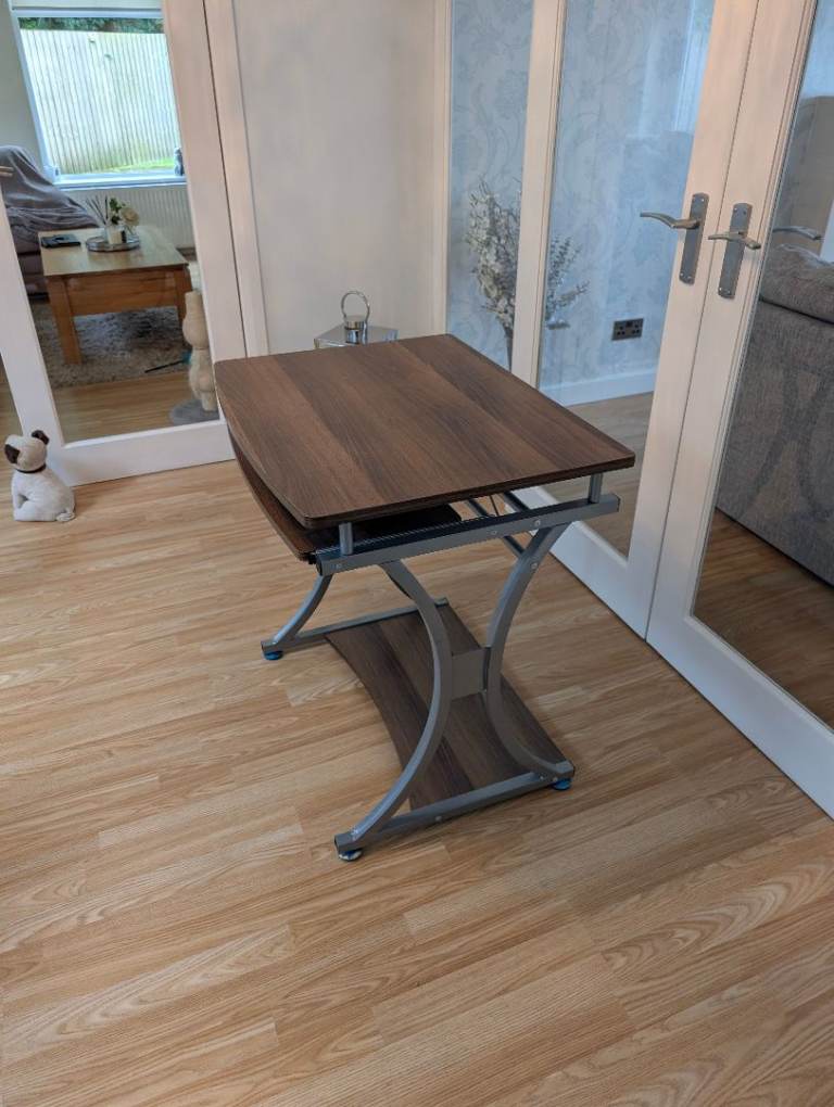 Compact Walnut Computer Desk / PC Table with Sliding Keyboard Tray