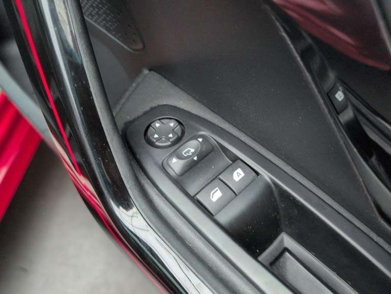 2018 Peugeot 208 1.6 THP GTi Prestige Hatchback 3dr Petrol Manual Euro 6 (s/s) (208 ps) - CR HATC...