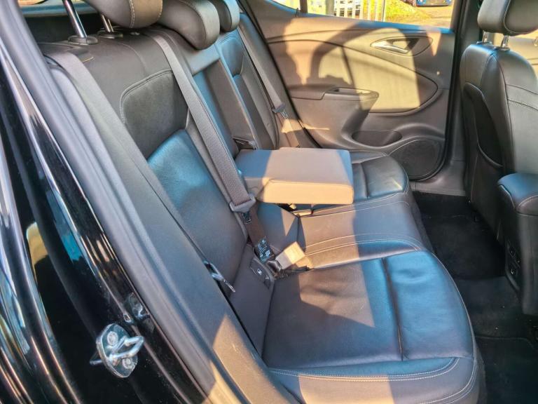 2017 Vauxhall Astra 1.4 Astra Elite Nav T 5dr - Full Service History - High Spec! Hatchback Petro...