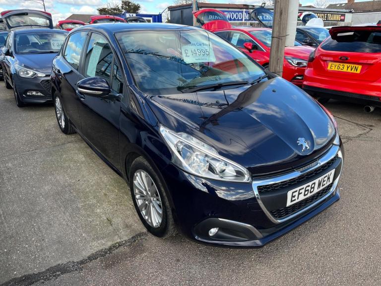 2019 Peugeot 208 1.2 PureTech Signature Euro 6 (s/s) 5dr HATCHBACK Petrol Manual