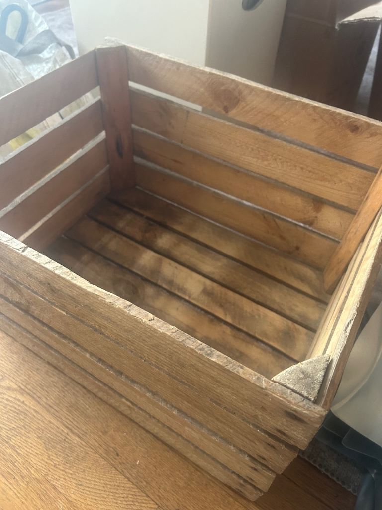 Vintage Apple crate storage/ garden planter 