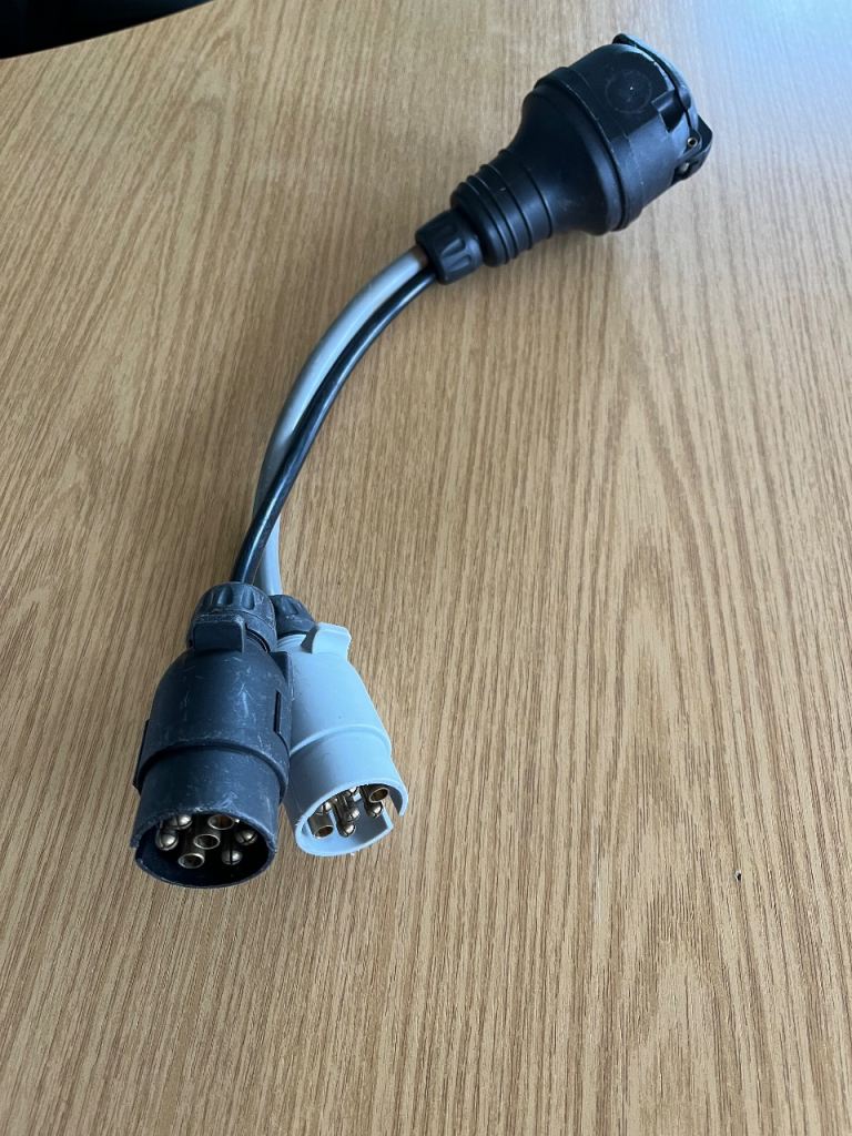 Trailer/caravan socket adaptor 7pin to 13pin