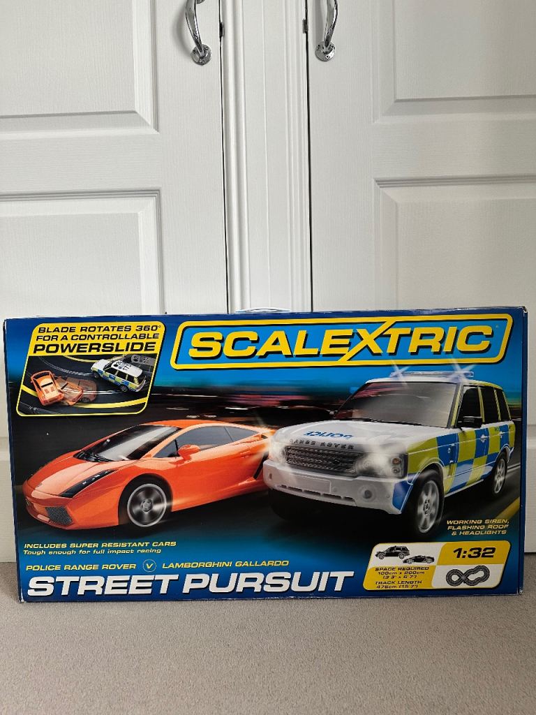 Scalextric Street Pursuit Race Set – Good Condition
