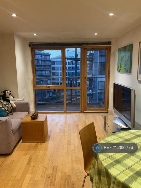2 bedroom flat in Mcclintock House, Leeds, LS10 (2 bed) (#2881776)