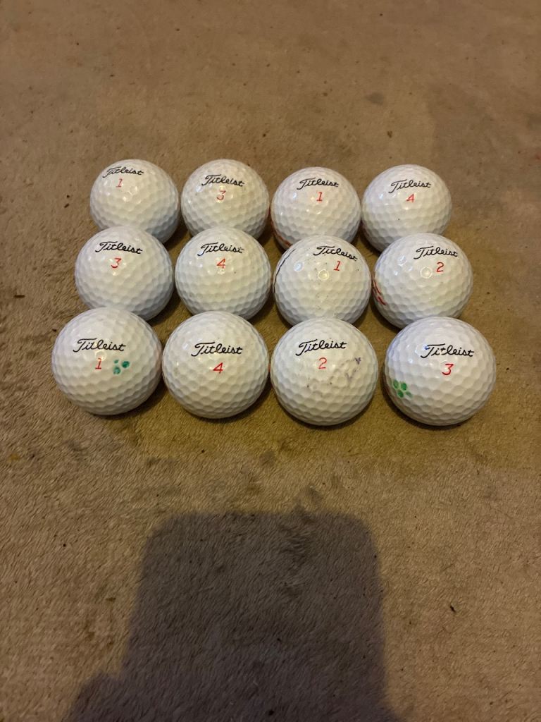12 x Titleist Trufeel golf balls