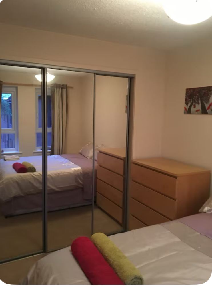 Double bedroom 25 mins walk from city centre 