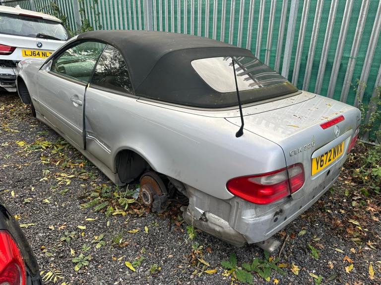 2001 MERCEDES C CLASS CLK320 CONVERTIBLE BREAKING SPARES PARTS