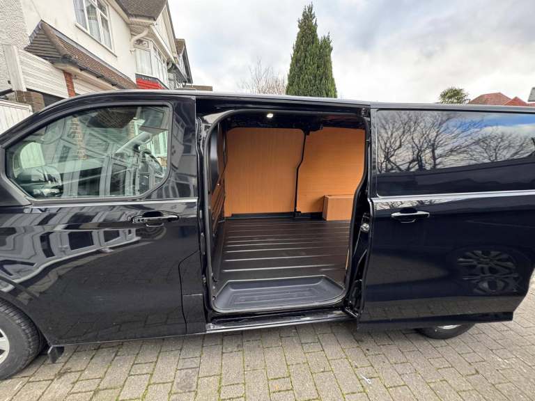 Ford, TRANSIT CUSTOM, Panel Van, 2025, Manual, 1996 (cc)