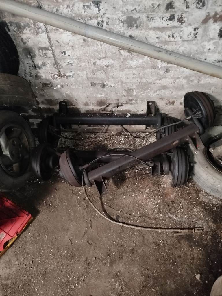 3 x Braked Heavy Duty Trailer Axle's 