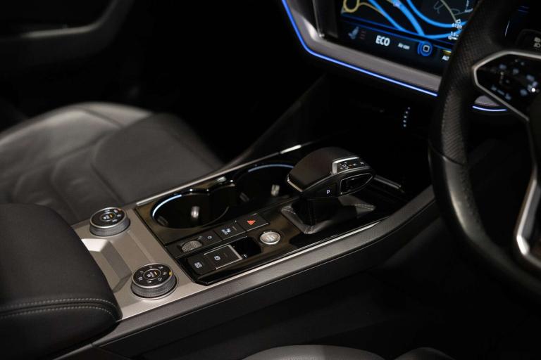 2021 Volkswagen Touareg 3.0 Touareg V6 Black Edition TDI Auto 4WD 5dr SUV Diesel Automatic