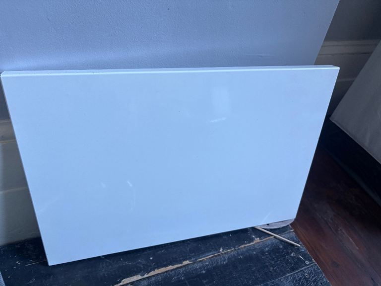 Metal whiteboard - FREE TO COLLECT